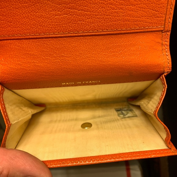 CHANEL card holder orange/salmon color - Picture 7 of 7